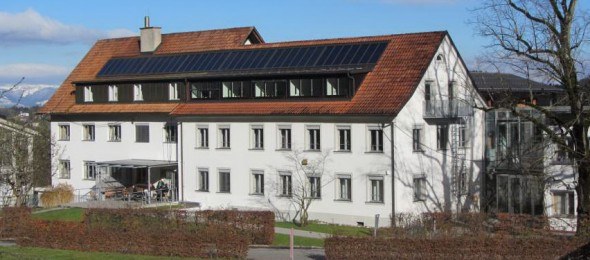 Krankenhaus-Vorderansicht-590x260.jpg